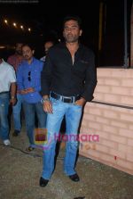 Sunil Shetty at Comedy Circus grand finale in Andheri Sports Complex on 7th Dec 2010 (2).JPG
